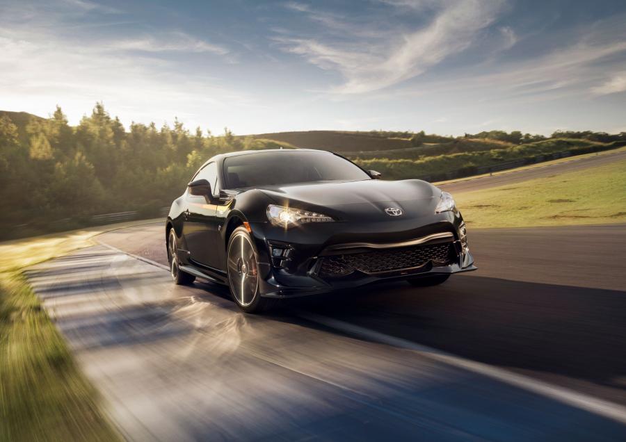  Toyota GT 86 TRD Special Edition 2018 года  (NA) (фото 6 из 40)